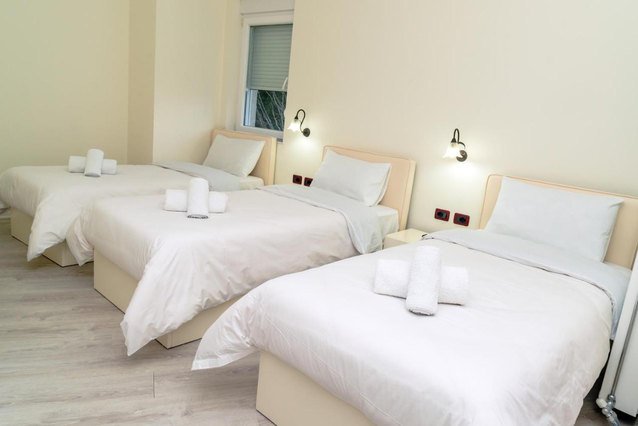 Hotel George Корча Экстерьер фото