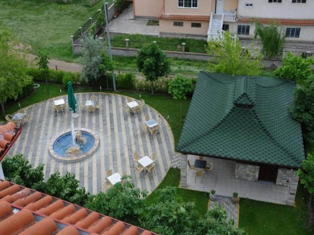 Hotel George Корча Экстерьер фото